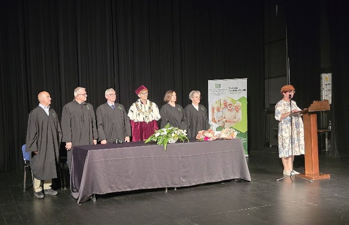 Inauguracja roku akademickiego Wągrowieckiego Uniwersytetu Trzeciego Wieku